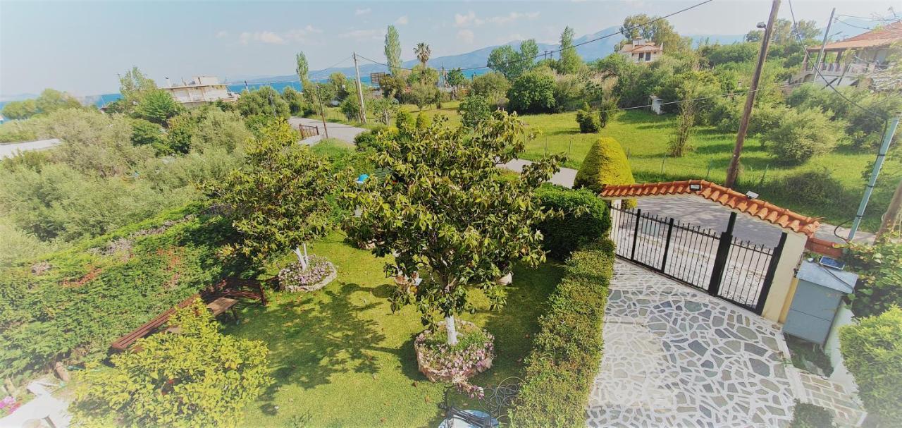 Vacation And Relaxation Home Oropos Nea Palatia Exterior foto